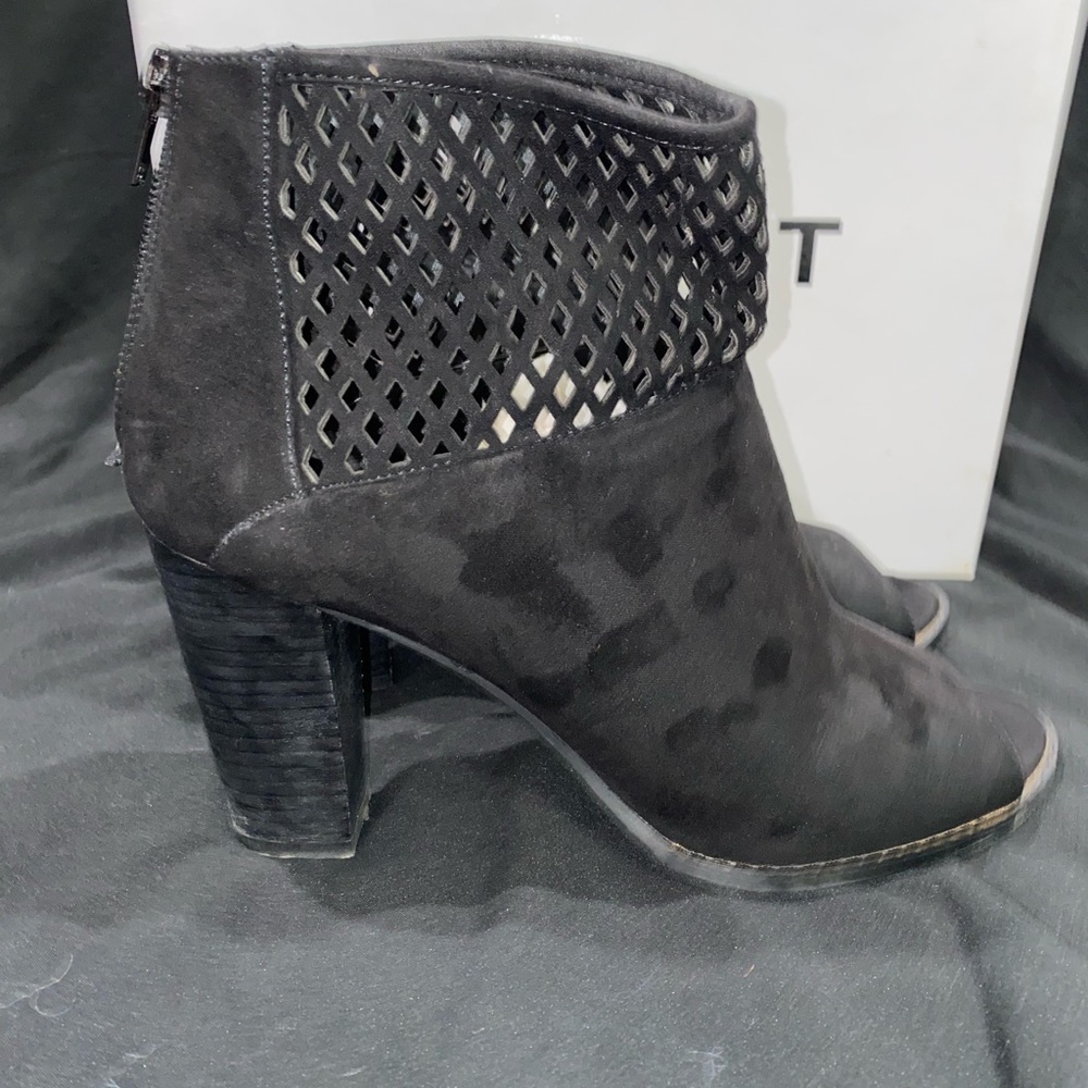 Report booties! - Picture 4 of 6